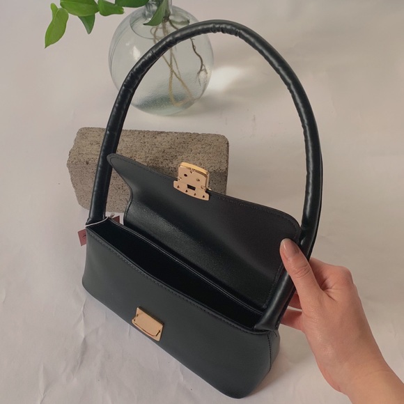 Mini Modern Black Shoulder Bag - Picture 3 of 4